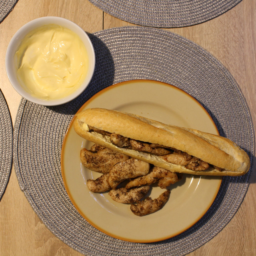  Spicy chicken baguette sandwiches